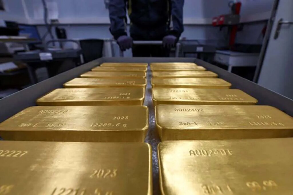 5.4 تن شمش طلا در دی ماه وارد کشور شد