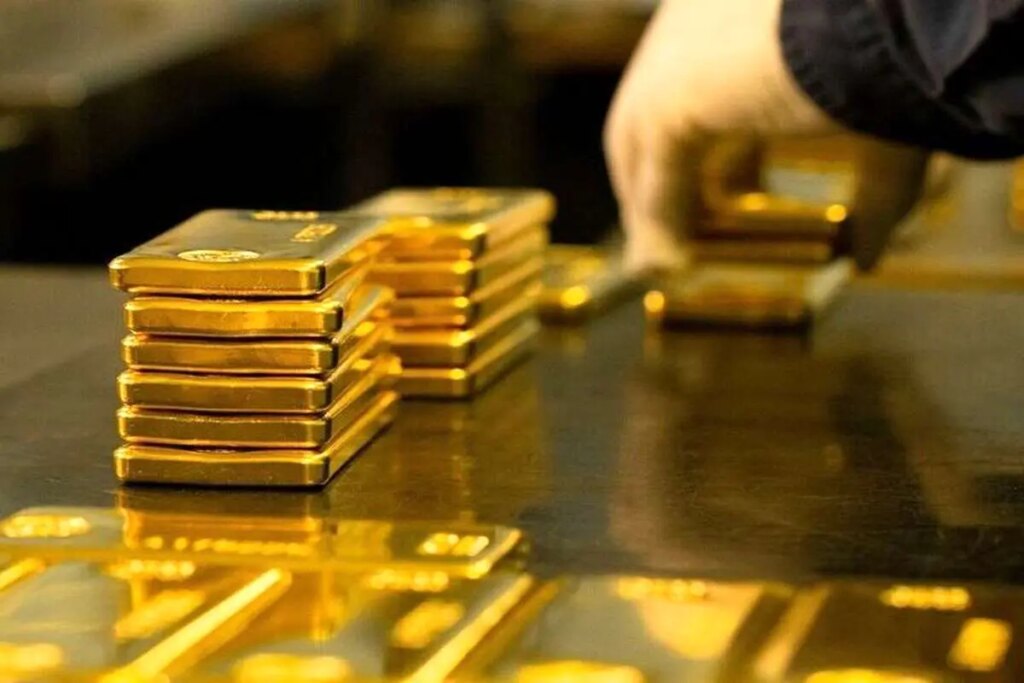 پیشی گرفتن از قیمت طلای جهانی دلار
