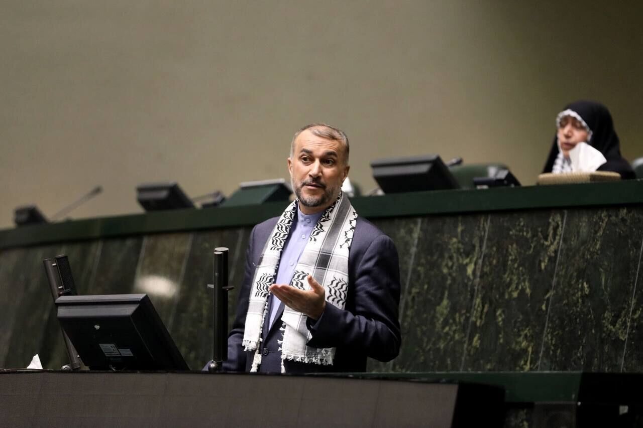 شهید دیپلمات