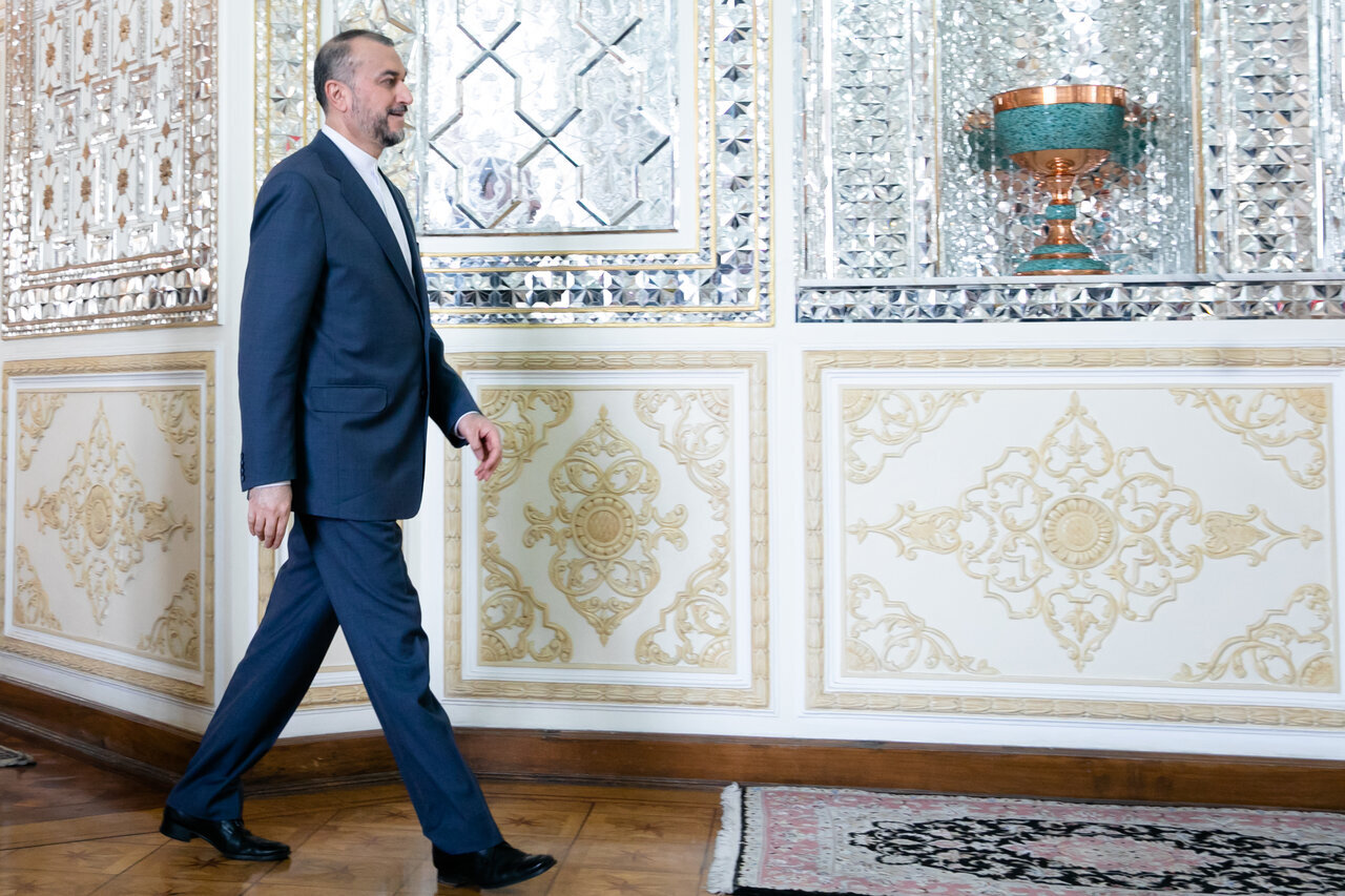 شهید دیپلمات