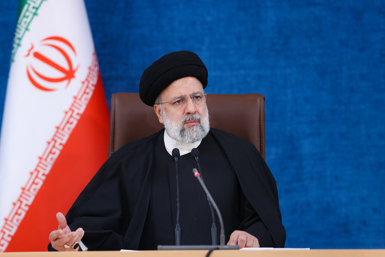 رئیس جمهور شهید؛ مثل چراغی روشن در راه مبارزه با فساد