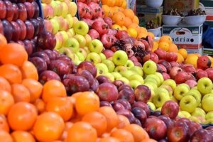 دلیل گرانی میوه در بازار چیست؟