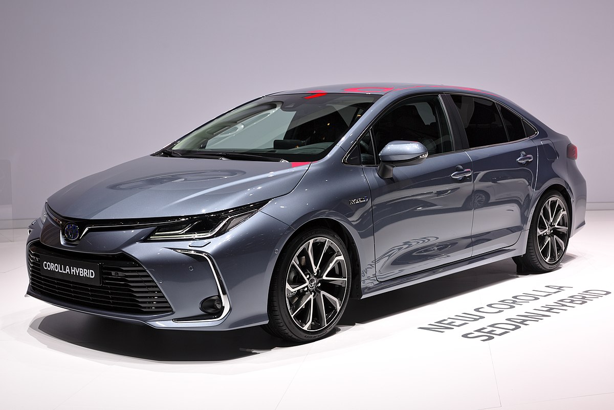 1200px-Toyota_Corolla_Limousine_Hybrid_Genf_2019_1Y7A5576