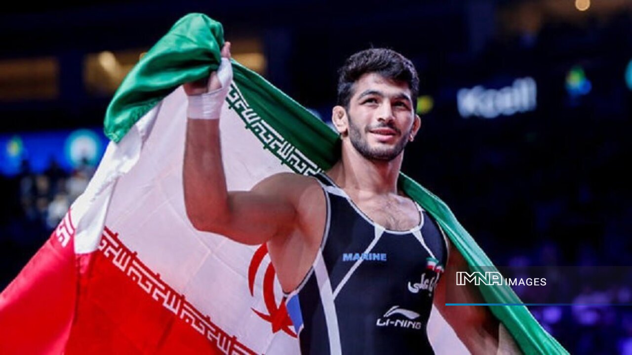 یک کشتی ایرانی در سال 2 / اشک و لبخند در قاب های ماندگار