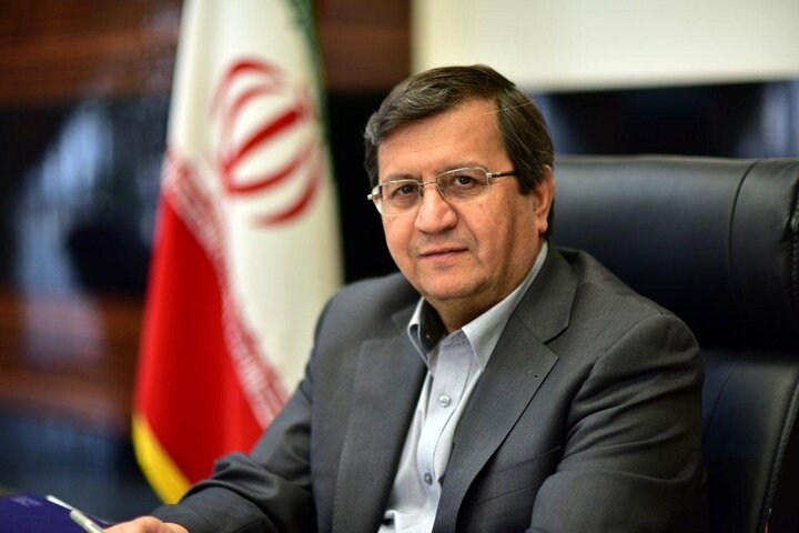 همتی: نقطه کور واردات خودرو باز شد