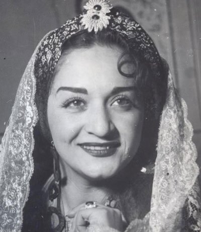 نگاهی به زندگی و آثار شهلا ریاحی نگاهی به زندگی و آثار شهلا ریاحی