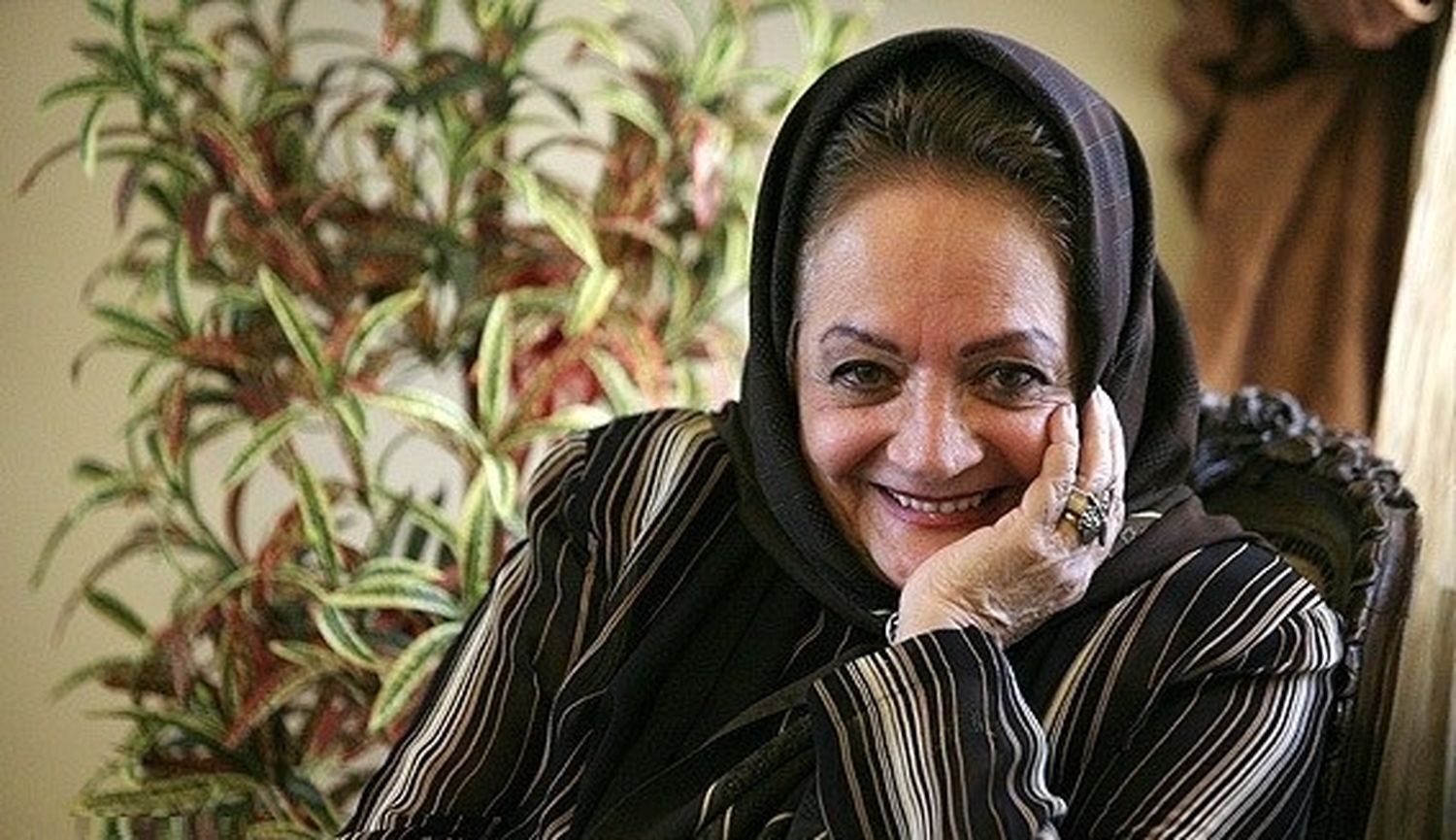 نگاهی به زندگی و آثار شهلا ریاحی نگاهی به زندگی و آثار شهلا ریاحی
