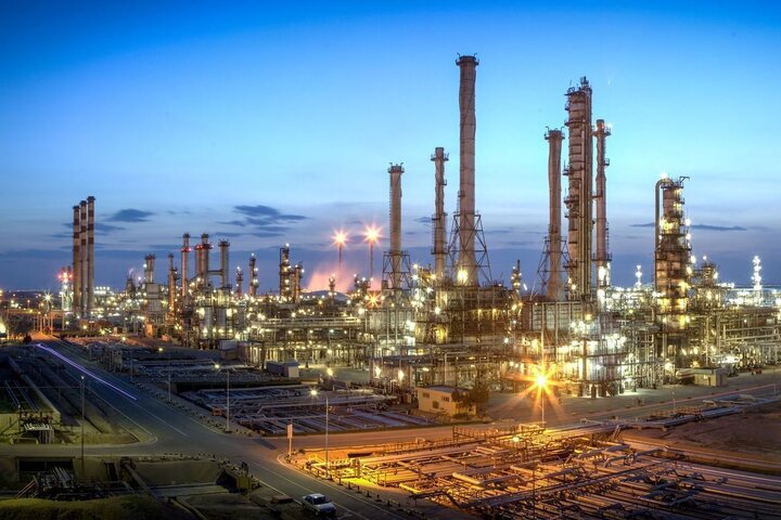 افزایش 8 میلیون لیتری تولید بنزین در 100 روز دولت چهاردهم