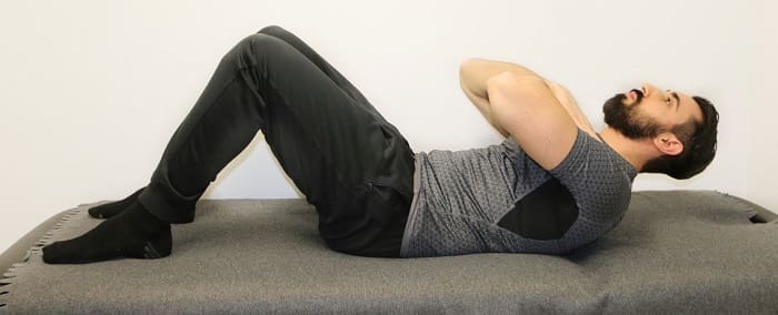 طولانی و هزینه برای درمان دیسک کمر تمرین کنید