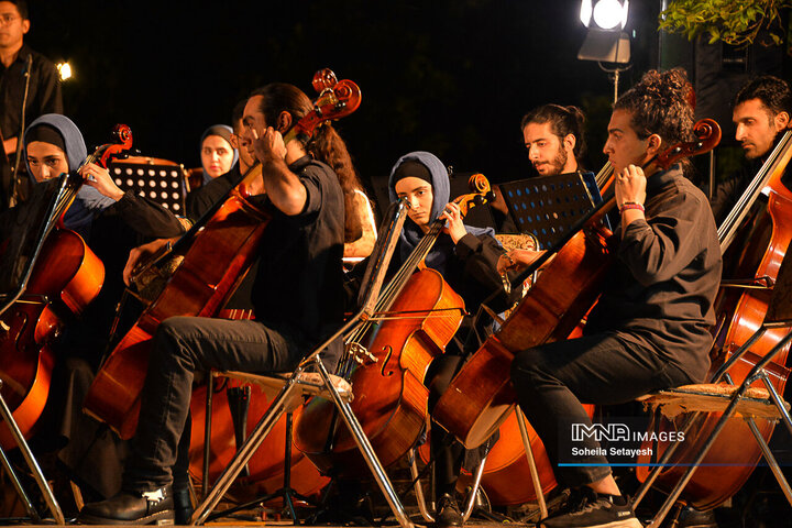 ما حضور زنان در زمینه موسیقی را تسهیل می کنیم