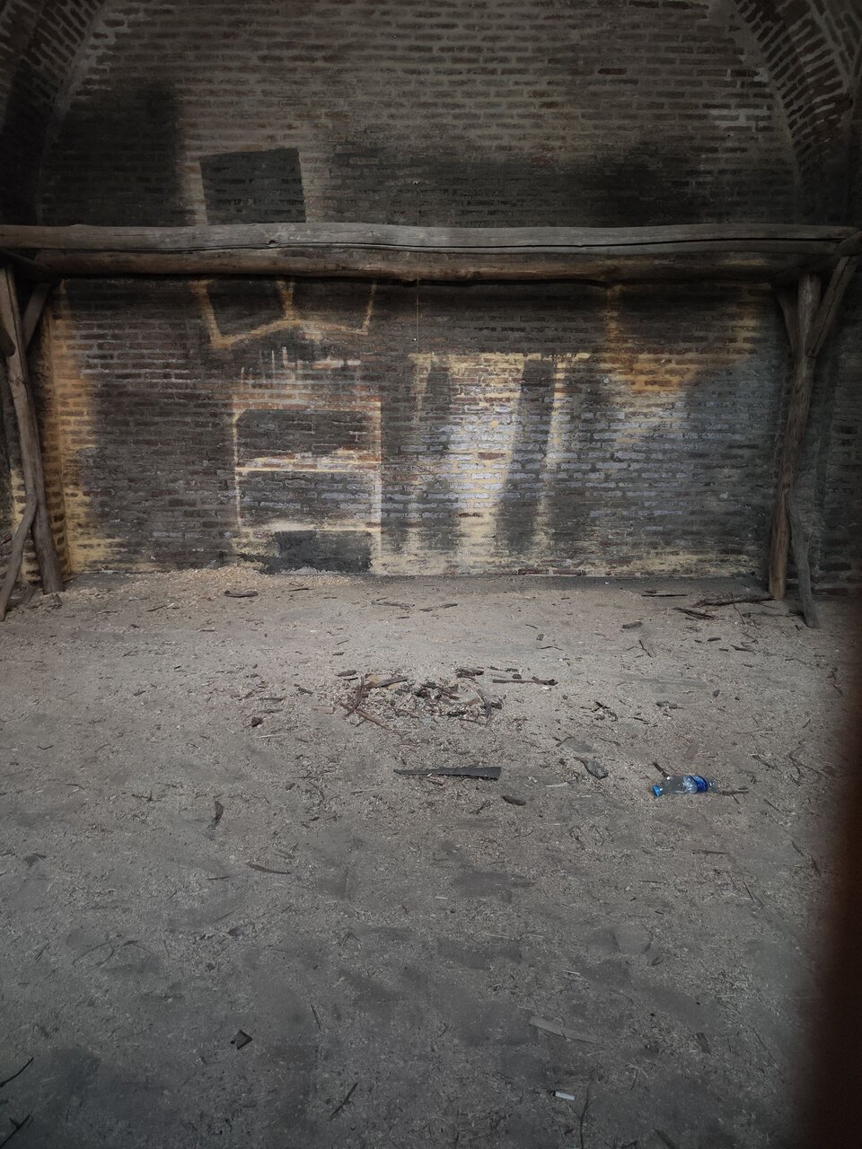 بحث و جدال سری جدید Narges Abyar در یک مسجد تاریخی!