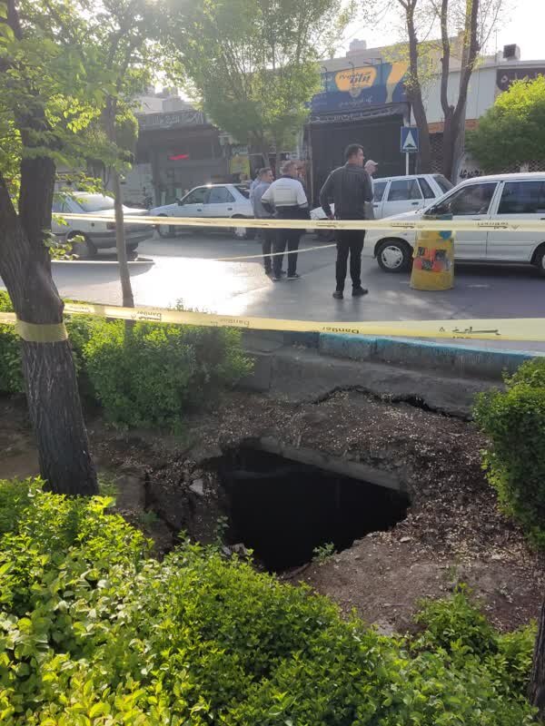 جزئیات ایجاد جلسه در خیابان لاله