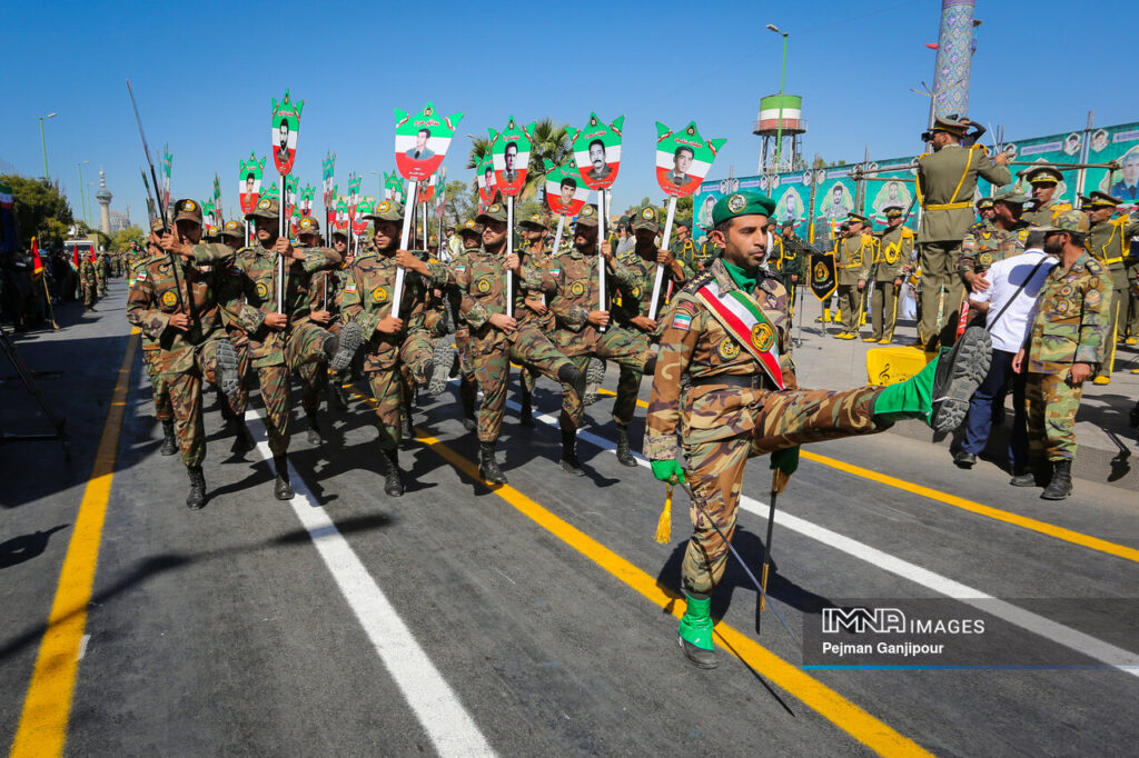 رژه روز ارتش در تهران و سایر استان‌ها برگزار می‌شود