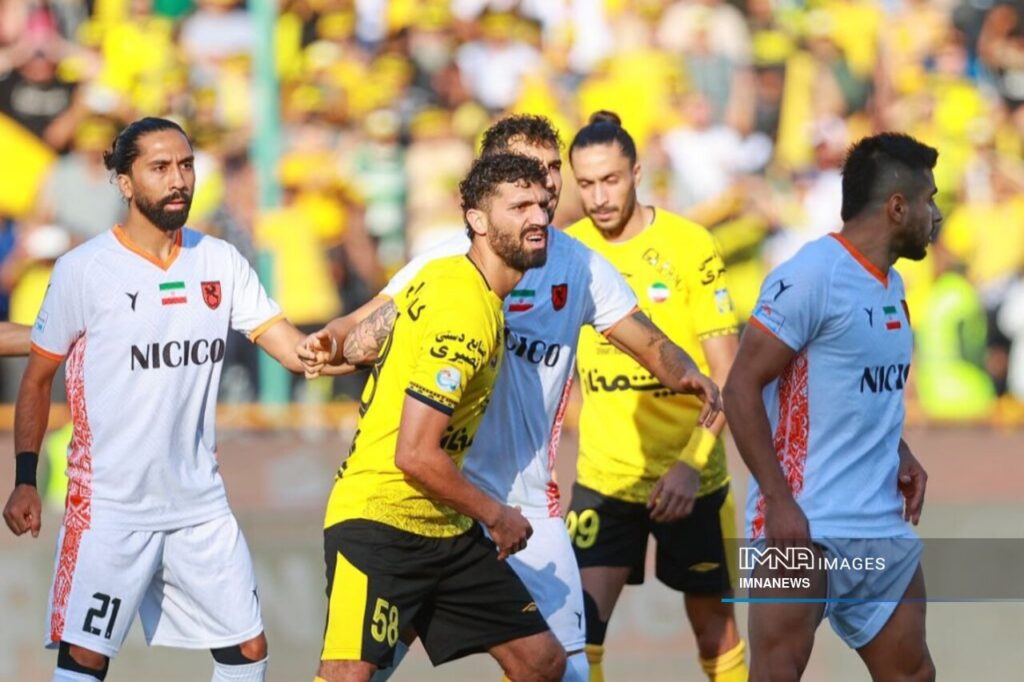 گزارش زنده ؛ سپاهان 1- مس رافسانجان