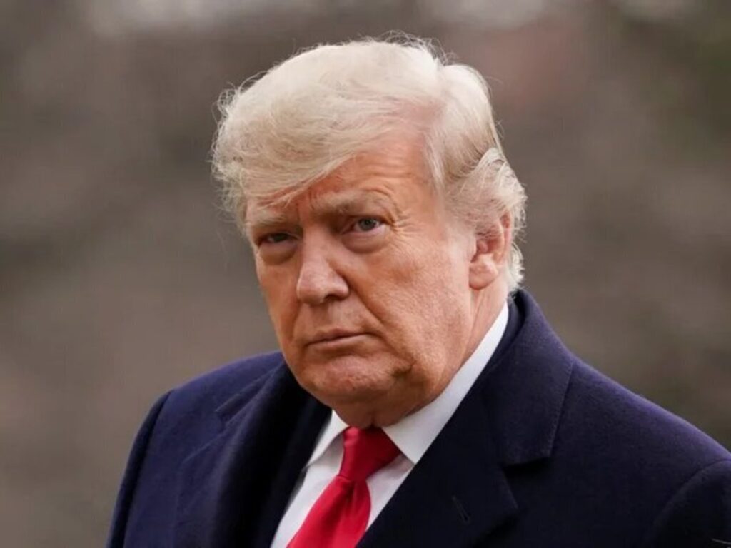 ترامپ: رییس بانک مرکزی آمریکا باید برکنار شود