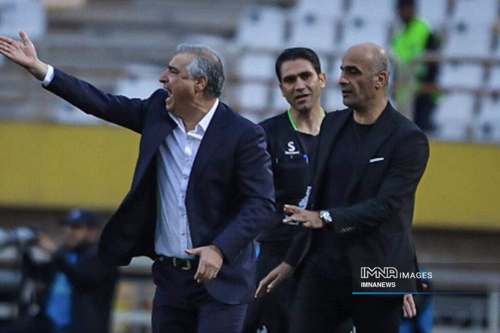 یک سقف و دو هوای ساکت و نساجی