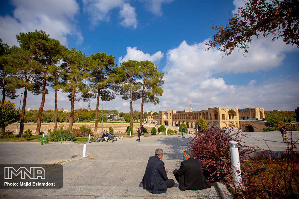 آلودگی هوای اصفهان امروز دوشنبه ۱ اردیبهشت ۱۴۰۴ + شاخص کیفی به تفکیک مناطق