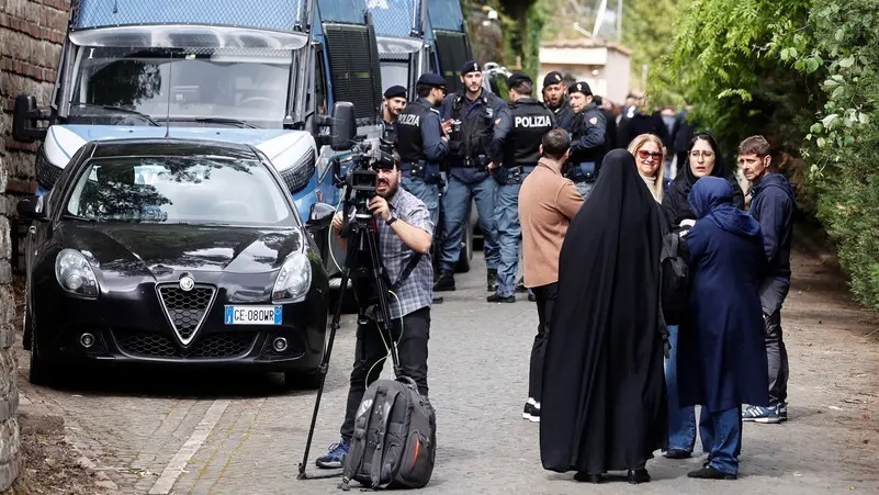 پاریس: جز از طریق گفت‌وگو هیچ راه‌حلی برای پرونده هسته‌ای ایران وجود ندارد