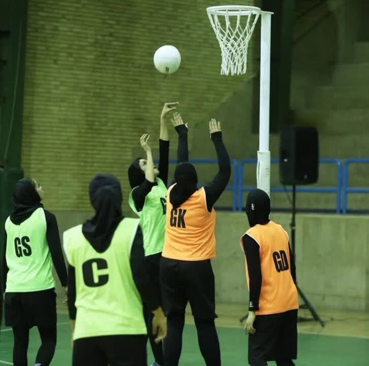 با Netball بیشتر آشنا شوید. ورزش در حال ظهور با آینده ای روشن