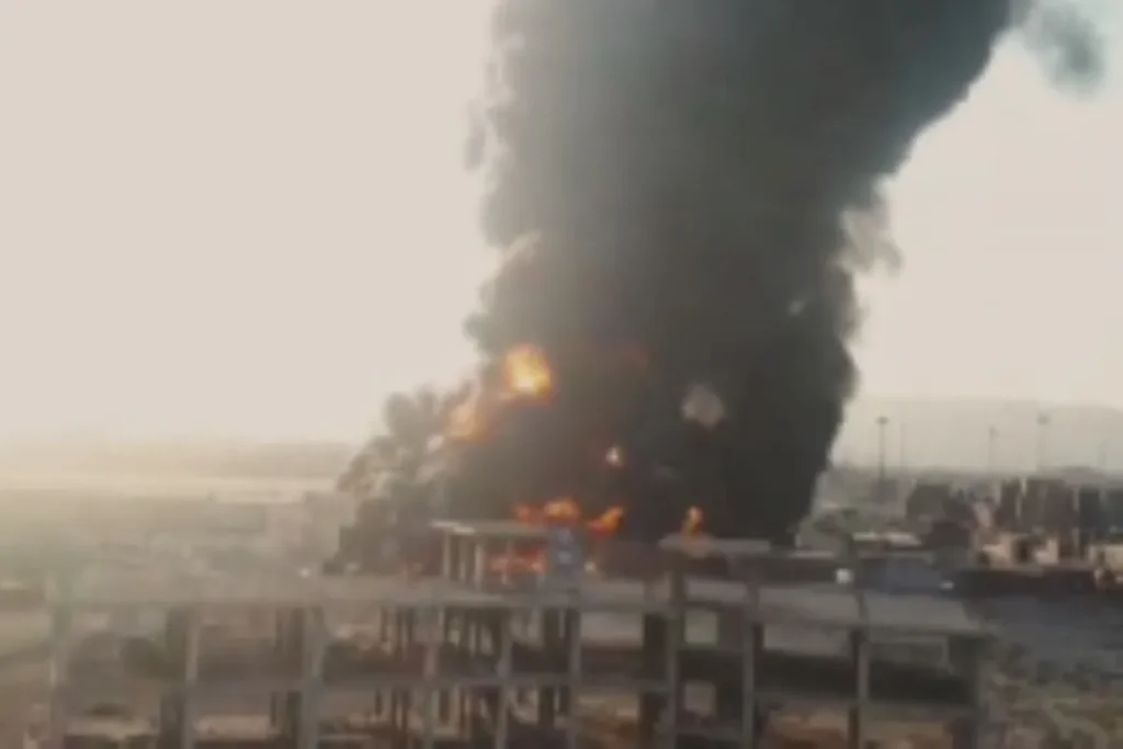 بندر شهید رجایی بندرعباس منفجر شد+ فیلم – تجارت نیوز