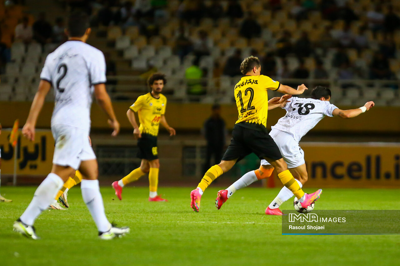 سپاهان و وداع با دو فنجان در 2 ساعت!