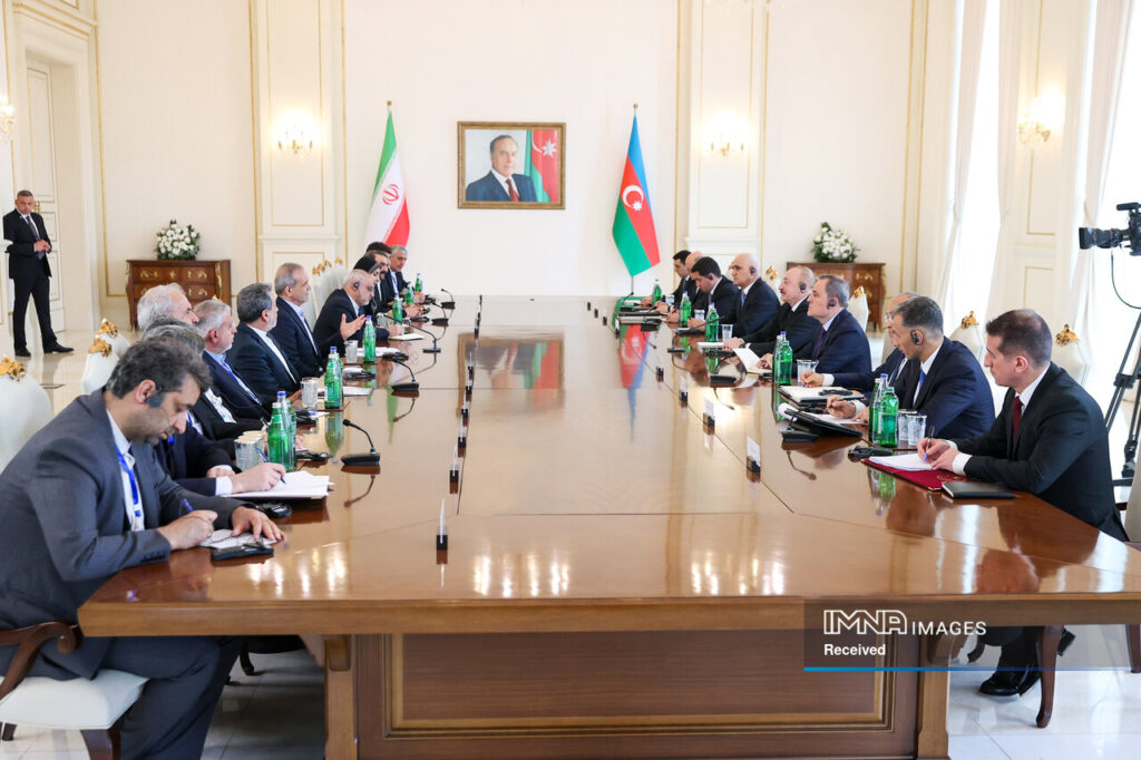 پیوندهای تاریخی دو ملت ایران و آذربایجان زمینه ساز توسعه همکاری‌های دو کشور است