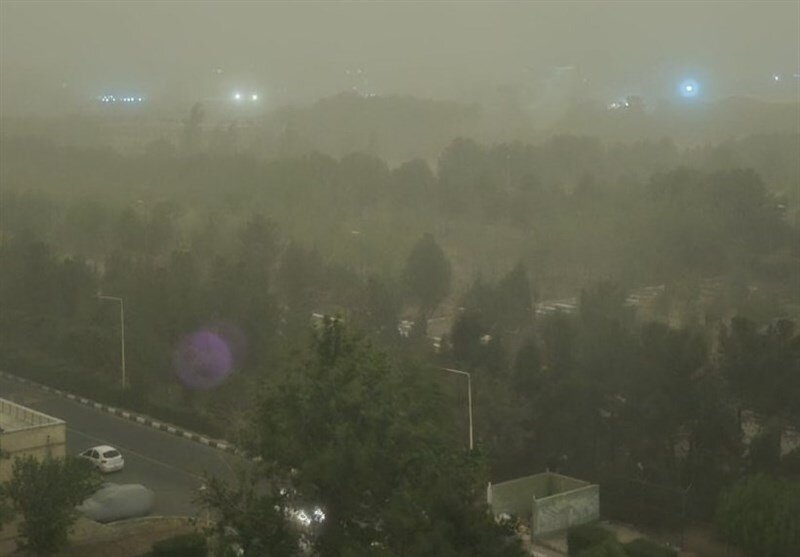 طوفان با سرعت ۱۰۰ کیلومتر در راه پایتخت