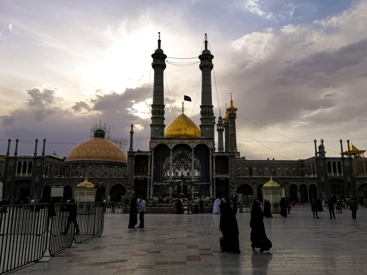 پیامبر (ص) ؛ فانوس ابدی در مسیر توسعه فردی و اجتماعی
