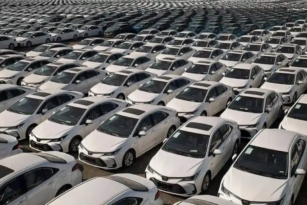 تعرفه ۱۰۰ درصدی برای خودروهای وارداتی منتفی است – تجارت نیوز