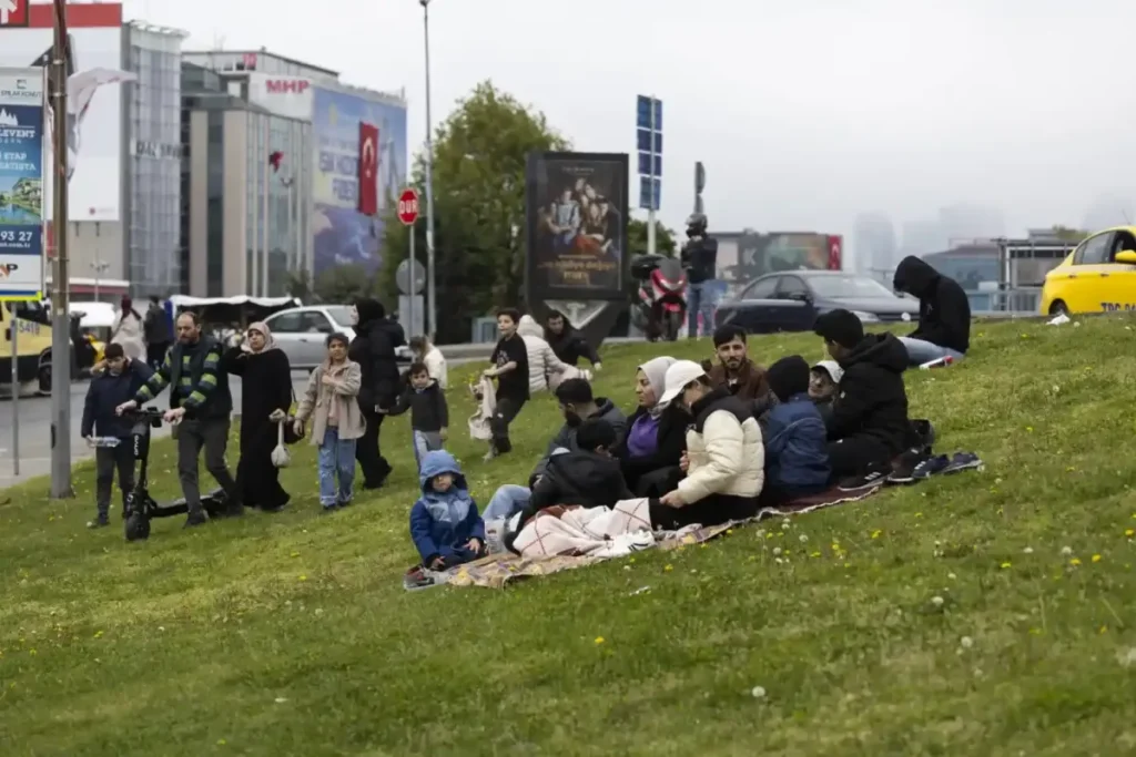 ثبت ۱۸۵ پس لرزه پس از زلزله ۶.۲ ریشتری استانبول – تجارت نیوز