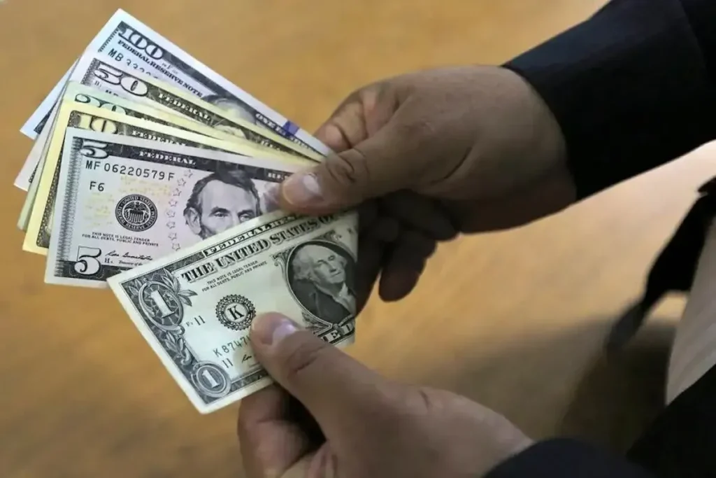 قیمت دلار صرافی ملی امروز یکشنبه 7 اردیبهشت 1404 – تجارت نیوز