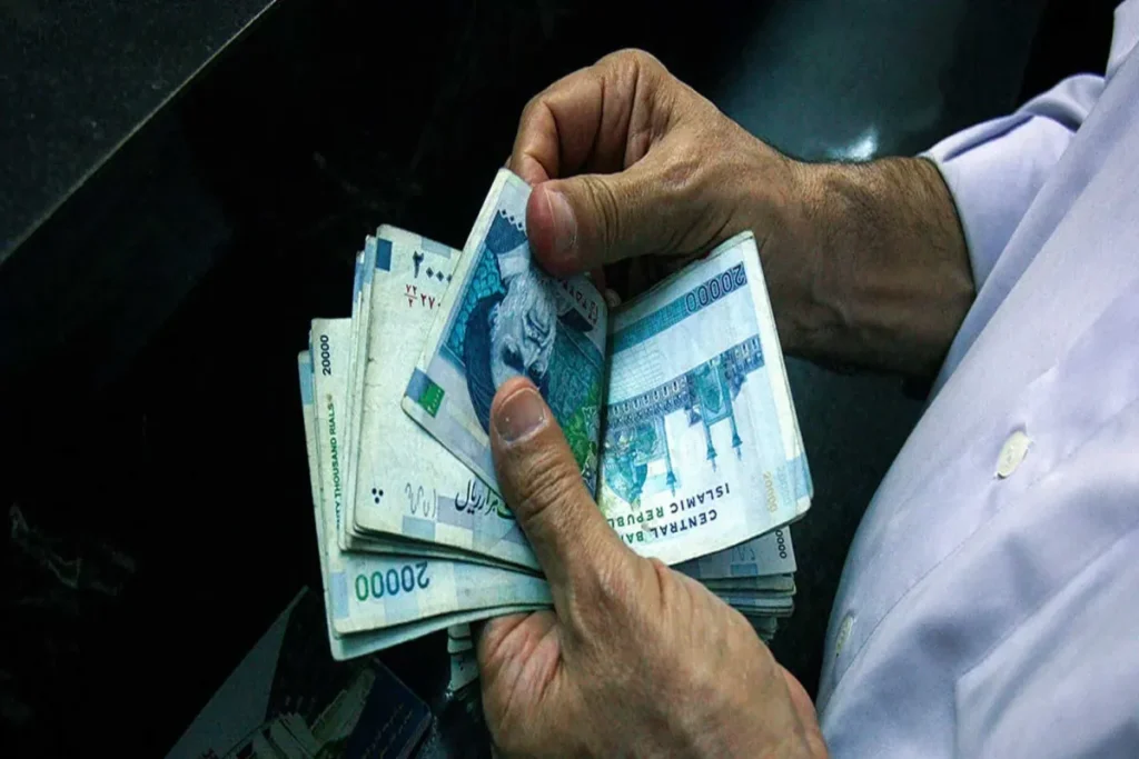 معرفی وام سپینو بانک صادرات/ شرایط دریافت غیرحضوری وام 300 میلیون تومانی چیست؟