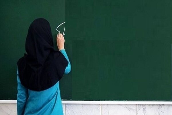 به رنگ تعهد و فداکاری در معلم
