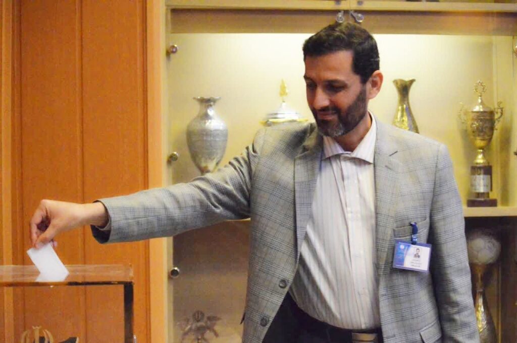 ما در حال تلاش برای/ بیش از 5 میلیارد دلار برای میزبان های دیگر هستیم