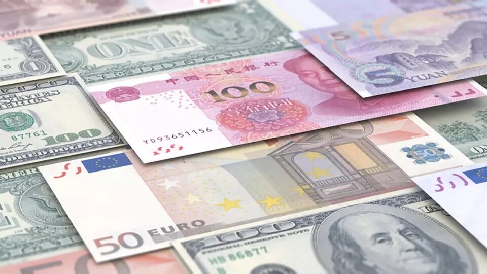 کشف بیش از ۸۲۹ میلیون عدد انواع ارز در فروردین