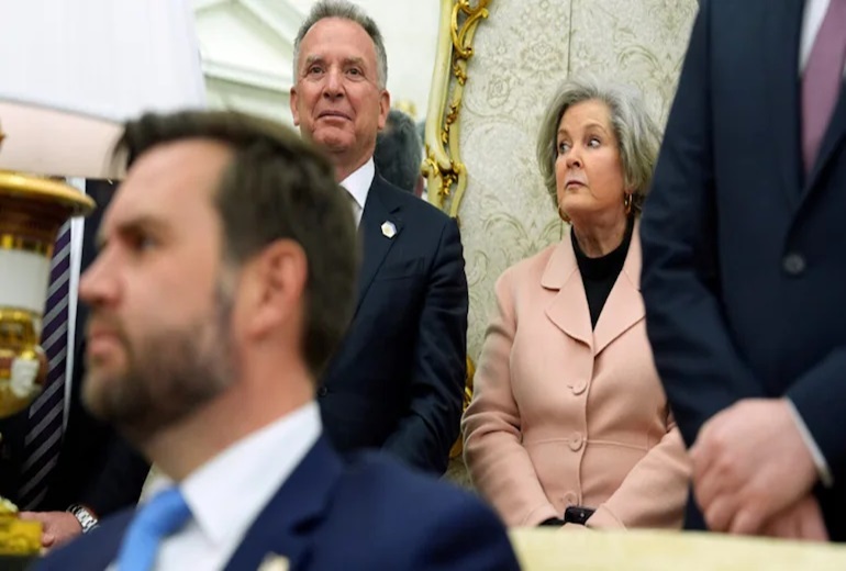 خبر مهم واشنگتن پست: مقاومت جنبش مگا و تیم ترامپ در مقابل لابی اسرائیل برای انتصاب چهره های ضدایرانی در کاخ سفید / ظهور جناح منتقد اسرائیل در درون حزب جمهوری‌خواه