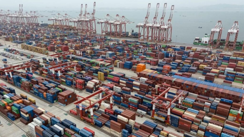 توافق ۹۰ روزه واشنگتن و پکن؛ چین و آمریکا تعرفه‌هایشان را ۱۱۵ درصد کاهش می‌دهند