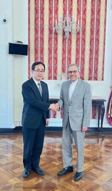 مشاوره دیپلمات های ارشد ایرانی و ژاپنی در مورد روند مذاکرات تهران واشنگتن