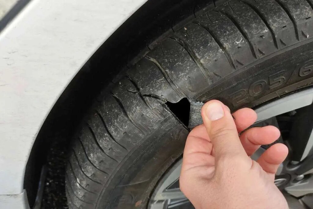 چگونه در 5 دقیقه تایر را ترمیم کنیم؟