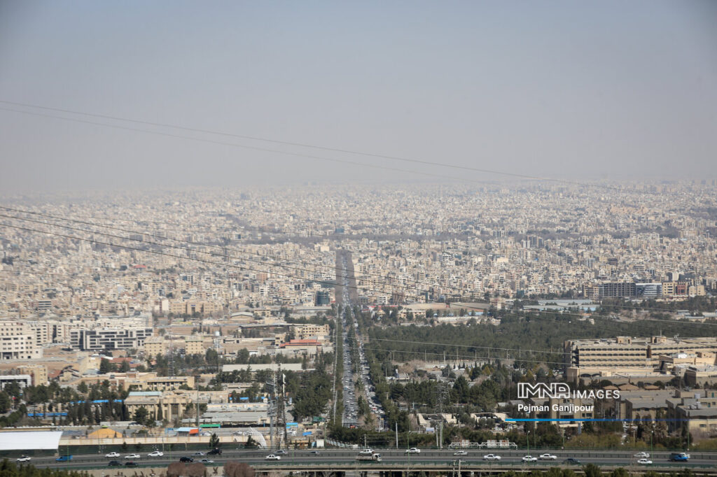 آلودگی هوای اصفهان امروز جمعه ۲۶ اردیبهشت ۱۴۰۴ + شاخص کیفی به تفکیک مناطق