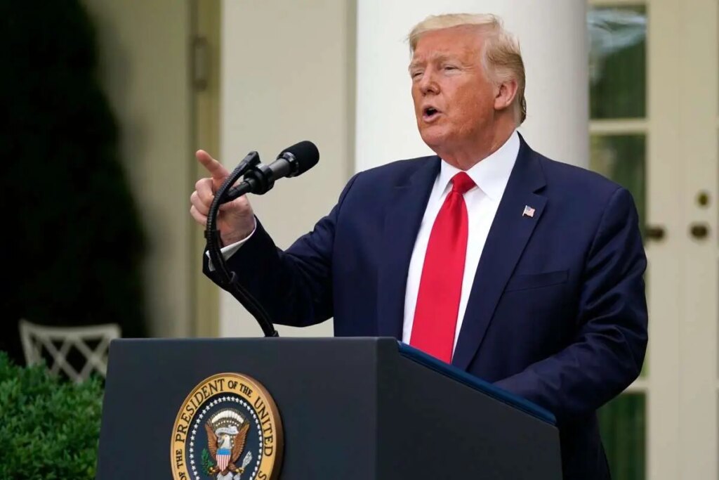 ترامپ می گوید مسئله ایران به هر طریقی حل خواهد کرد