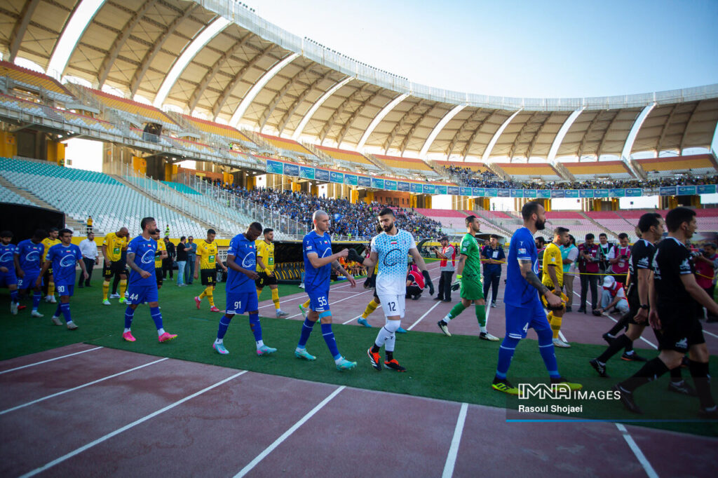 مستقل هایی که به دنبال تغییر زمان بازی با صنعت آبادان هستند