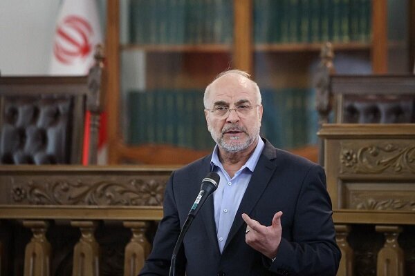 نگارش قانون هوش مصنوعی با بررسی نظرات ذی‌نفعان فناوری