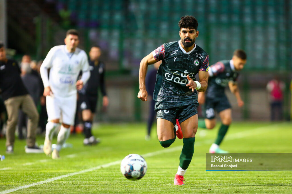 اعتماد به الماس فوتبال ایران