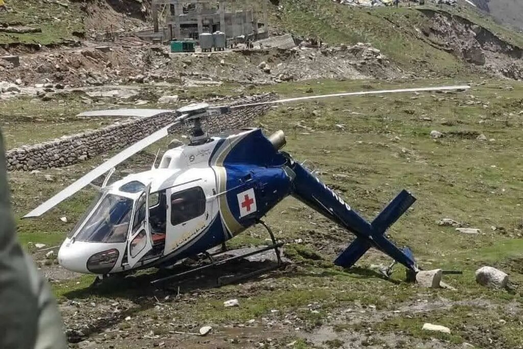 ببینید سقوط هلیکوپترهای امدادی در طول مأموریت در هند