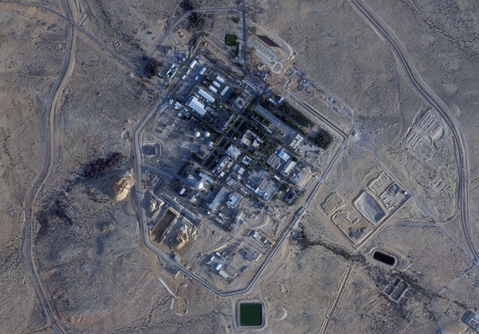 سی ان ان: در ماه‌های اخیر، احتمال حمله اسرائیل به تاسیسات هسته‌ای ایران به‌طور قابل‌توجهی افزایش یافته / اینکه ممکن است توافقی میان ترامپ و ایران حاصل شود که همه اورانیوم‌های ایران را حذف نکند، احتمال حمله را بیشتر می‌کند