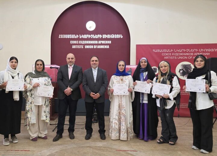 نمایشگاه آثار هنرمندان ایرانی به ارمنستان رفتند