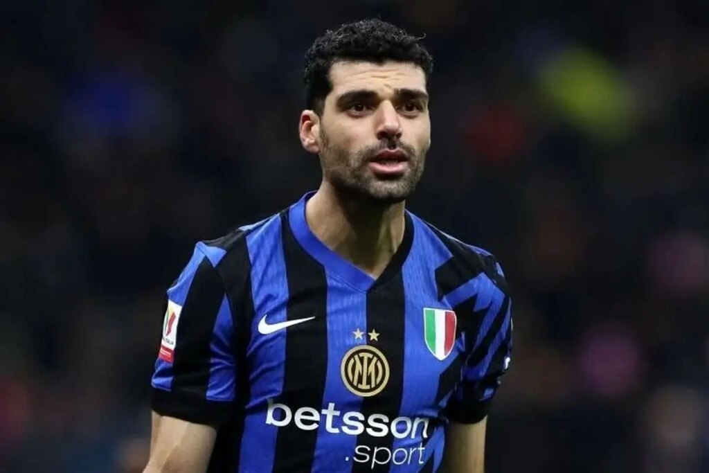 تصویر ؛ حمایت ویژه پورتو از مهدی ترامی در فینال لیگ قهرمانان اروپا