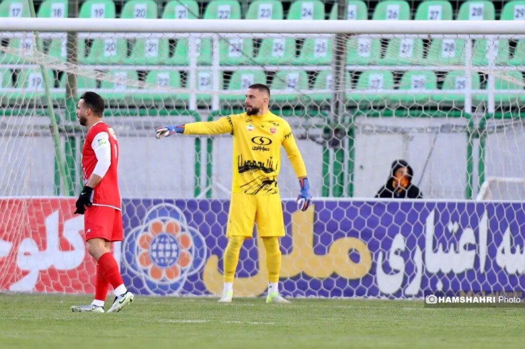 دروازه‌بان تیم ملی در آستانه پیوستن به پرسپولیس؛ کارتال گندوز را نمی‌خواهد