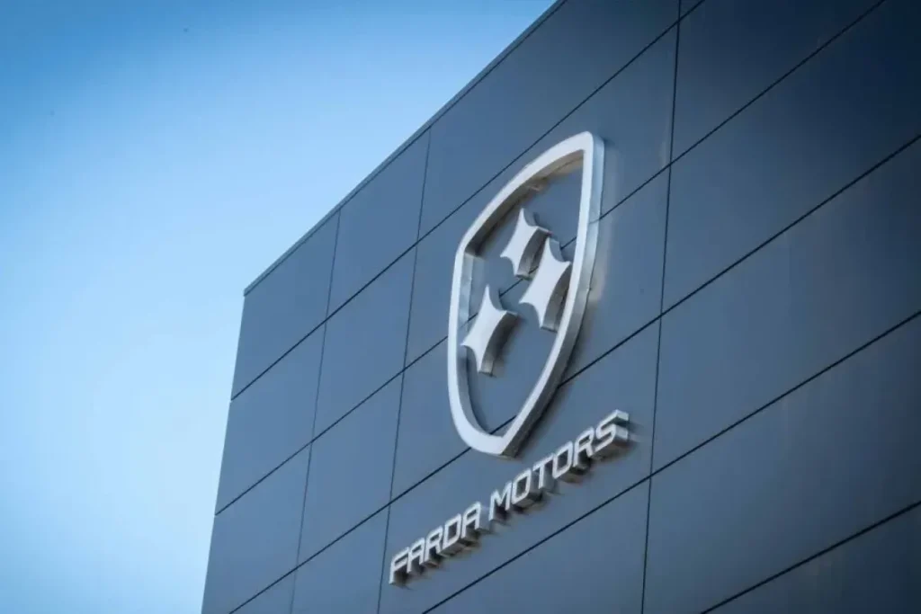 مشتریان فردا موتورز در تحصن؛ مدیران شرکت به دنبال سهام سایپا/ مونتاژکار چینی به وعده‌هایش عمل نکرد